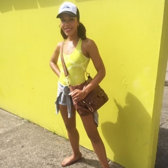 Meet your Posher, Melissa - Picture 1 of 1